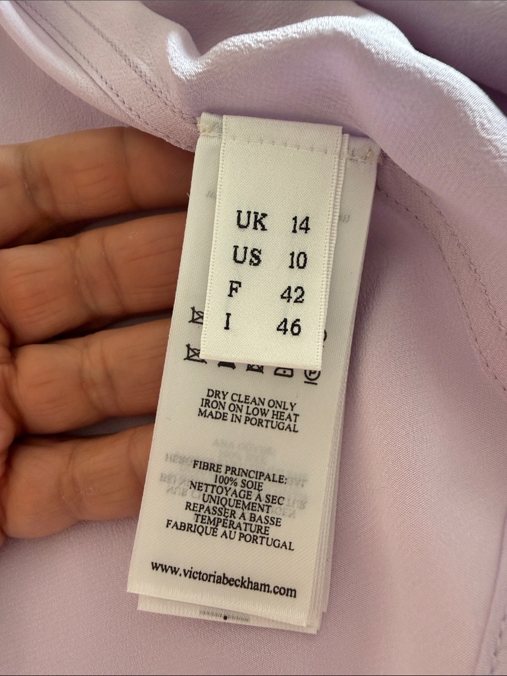 100% Silk Luxurious Victoria Beckham Lilac Button-Front Blouse - Picture 4 of 7